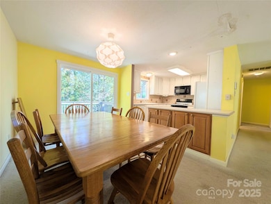 2908 Studley Rd, Charlotte, NC 28212 - photo 7