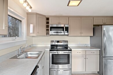 22 Pier Road-A-Kitchen