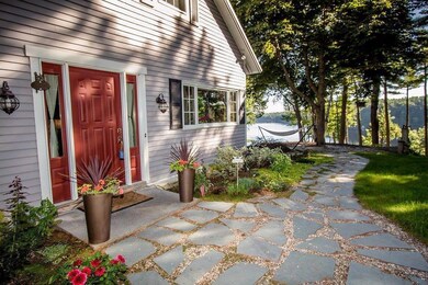 Charming and beautifully landscaped,...