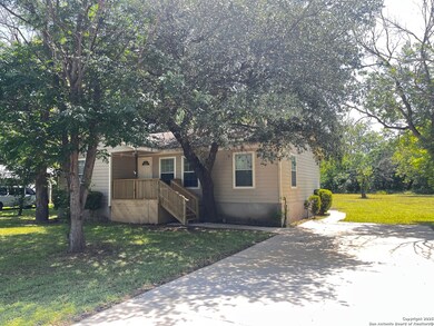 1904 Pecan St, San Marcos, TX 78666 - photo 2