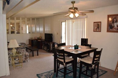 LIVING ROOM/DINING