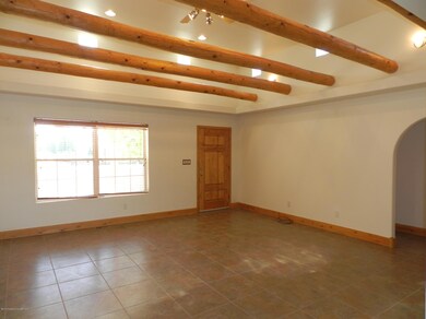 Living Room With Vigas 1A