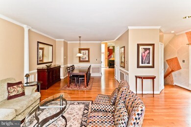 4016 Dogberry Ln, Fairfax, VA 22033 - photo 4