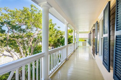Balcony_ 722 Ashe St, Key West