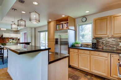 56 Pheasant Court Avon CO-large-007-008-