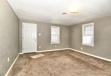 2240 E 32nd St N, Tulsa, OK 74110 - photo 5