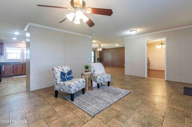 Living Room 3 (3)