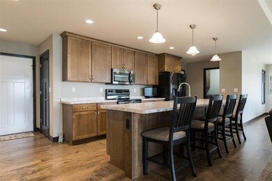 3507 Bluebird Dr SW, Cedar Rapids, IA 52404 - photo 7