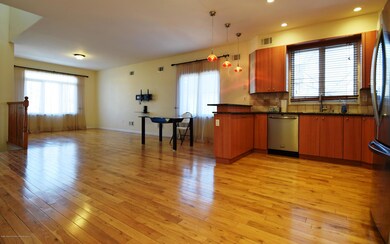 (6) Kitchen