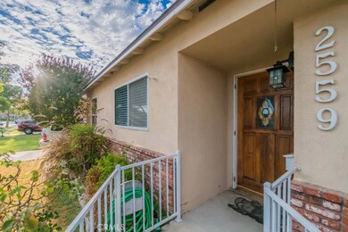 2559 Bomberry St, Lakewood, CA 90712 - photo 3