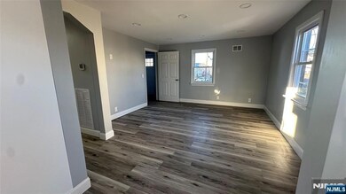 8 Charles Ct unit 1, Lodi, NJ 07644 - photo 7