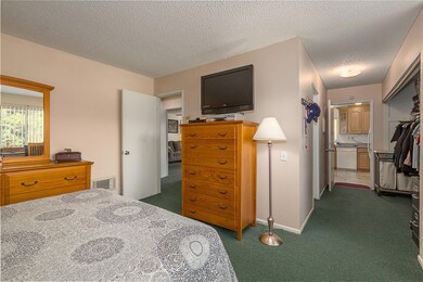 Primary into closet area
