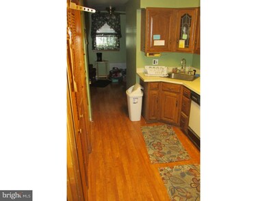 2719 Orthodox St, Philadelphia, PA 19137 - photo 4