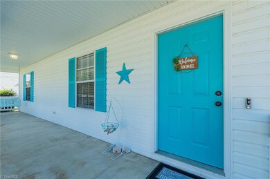 3908 Landover Dr, High Point, NC 27265 - photo 4