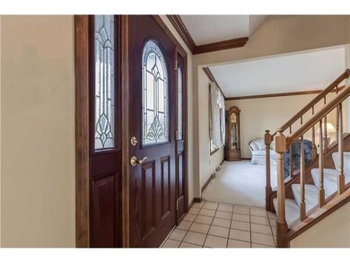 Entry/Foyer.