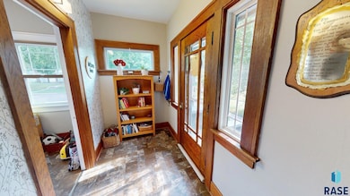 1215 3rd St, Brookings, SD 57006 - photo 4