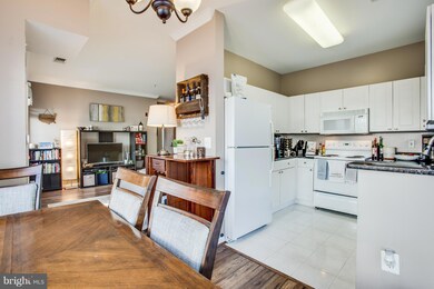 4550 Strutfield Ln unit 2215, Alexandria, VA 22311 - photo 5