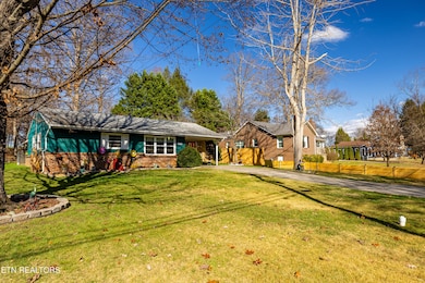 1321 Tapoco Ave, Maryville, TN 37801 - photo 3