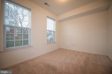 18423 Woodhouse Ln, Germantown, MD 20874 - photo 4
