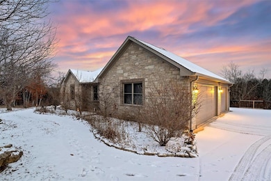 208 Calvey Crossing Ln, Robertsville, MO 63072 - photo 3