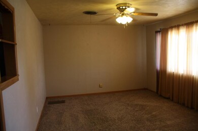 516 W 10th St, Hugoton, KS 67951 - photo 7