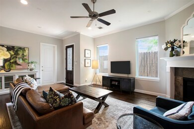 728 E 24th St, Houston, TX 77008 - photo 5