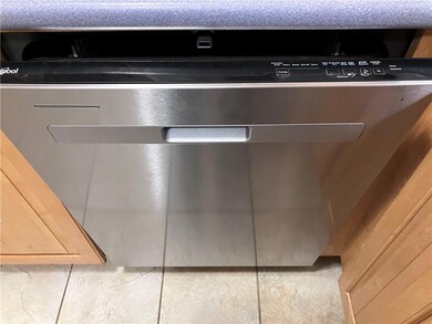 2516 Kensington Rd, Lawrence, KS 66046 - photo 7