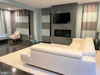 25313 Wakestone Park Terrace, Chantilly, VA 20152 - photo 6