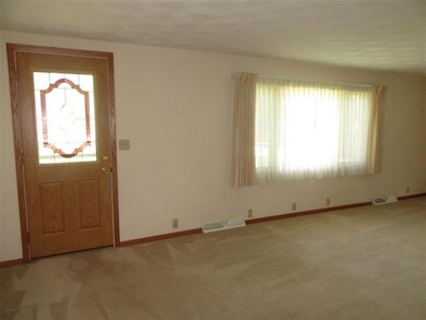 5430 S Baxter Ln, Janesville, WI 53546 - photo 5