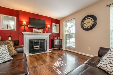 4720 Ferrer Way-14