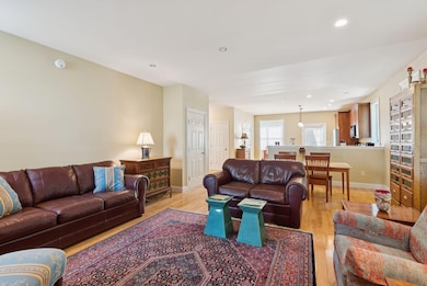 54 Sycamore Ln unit 19, Kennebunk, ME 04043 - photo 4