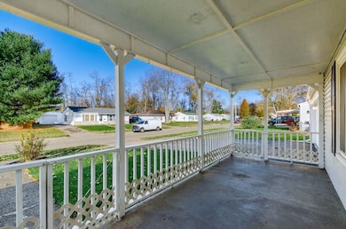 660 Gilmore Dr, Reynoldsburg, OH 43068 - photo 3