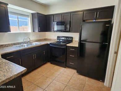 1712 E Pepper Cir unit 3, Mesa, AZ 85203 - photo 2