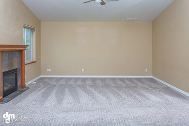 Living Room_DMD_1677-SMALL