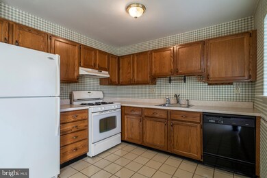 2008 Yorktown S, Norristown, PA 19403 - photo 6