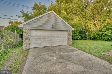 8224 Watersedge Rd, Dundalk, MD 21222 - photo 4