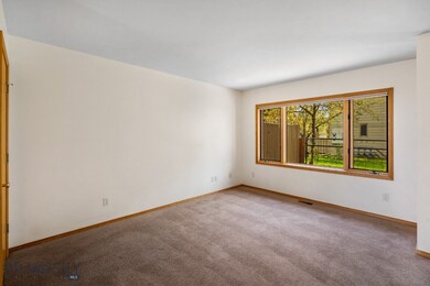 Living Room without digital staging