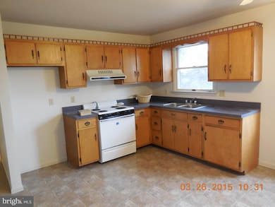 58 Kendes Rd, Millersville, PA 17551 - photo 4