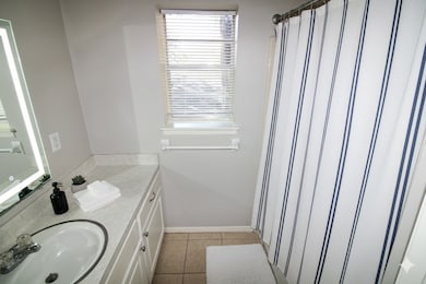 1305 Adams St unit 1, Conroe, TX 77301 - photo 4