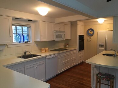 10 Harbor View Ln, Vineyard Haven, MA 02568 - photo 7