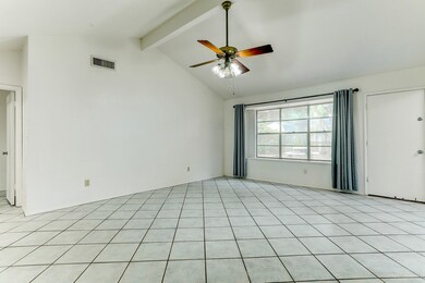 16722 Barcelona Dr, Friendswood, TX 77546 - photo 5