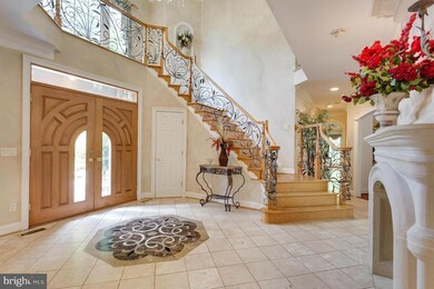 4551 Forest Dr, Fairfax, VA 22030 - photo 2