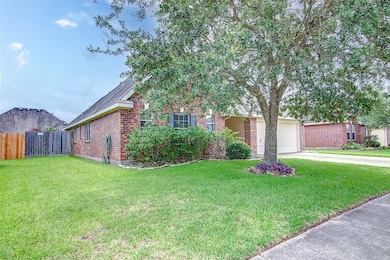 3621 Mahogany Trail, Pearland, TX 77584 - photo 2