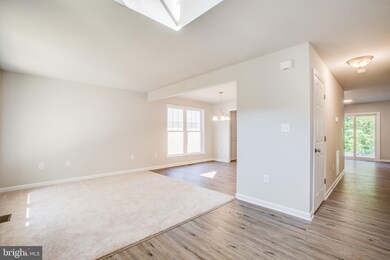 285 Nicholson Dr, Colonial Beach, VA 22443 - photo 5