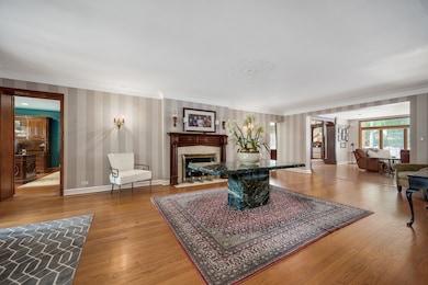 2851 W Rascher Ave, Chicago, IL 60625 - photo 7