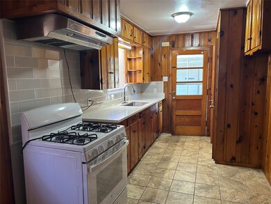 7655 Oak Vista St, Houston, TX 77087 - photo 2