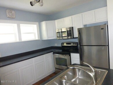 118 N 10th St, Niles, MI 49120 - photo 6