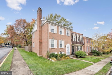 7029 Bradwood Ct, Springfield, VA 22151 - photo 2