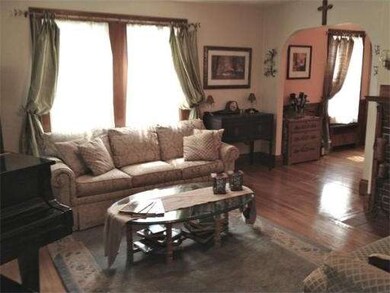 21 Martinack Ave, Peabody, MA 01960 - photo 3