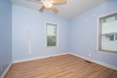 509 Beacon St, Lowell, MA 01850 - photo 5